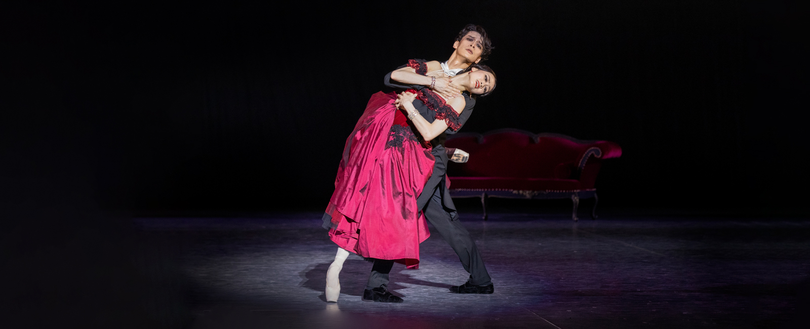 Queensland Ballet presents Derek Deane's The Lady of the Camellias Performed by Shanghai Ballet