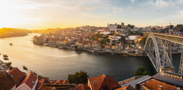 Porto, Duoro River by Daniel Sessler via unsplash